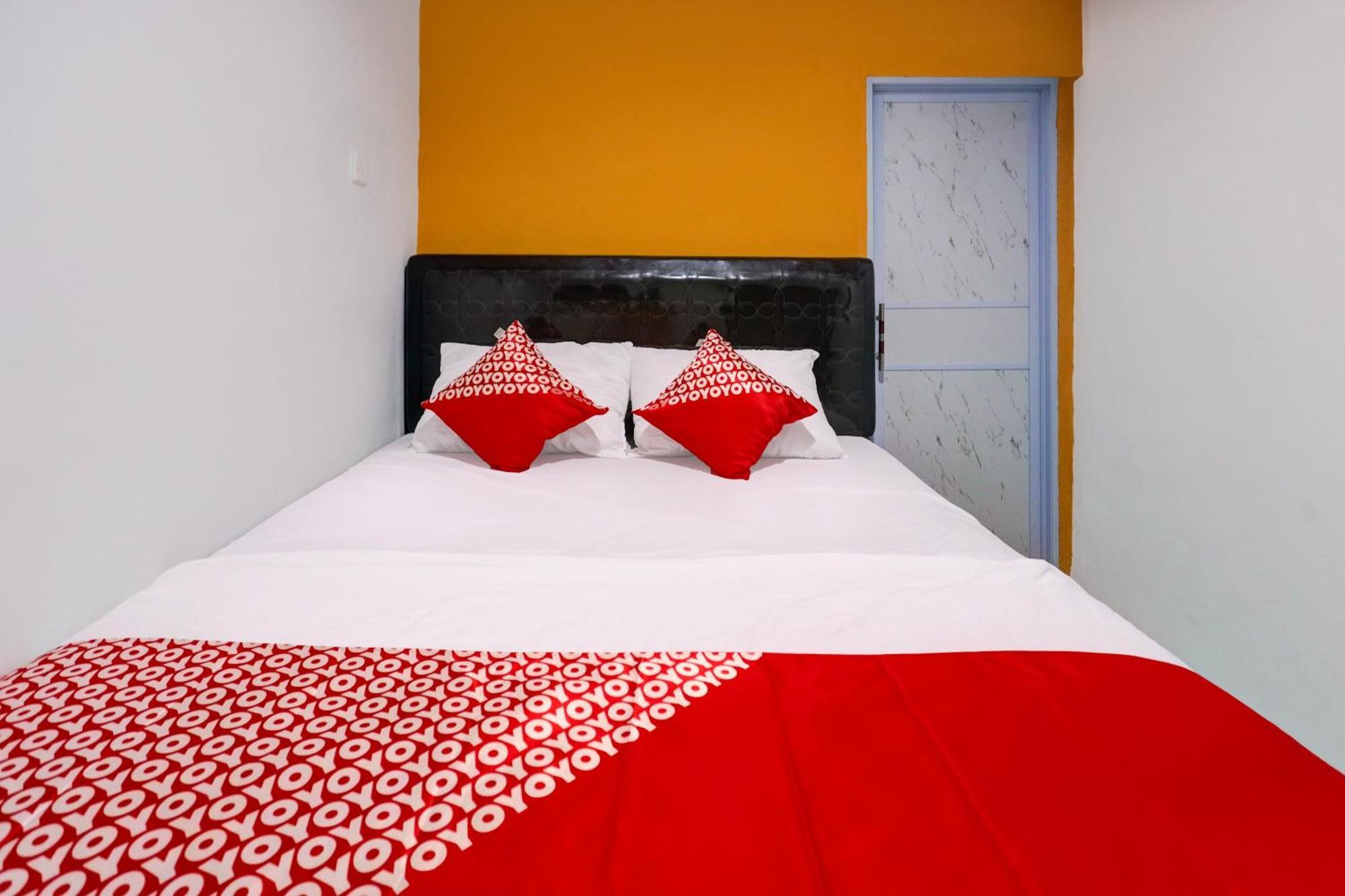 Super Oyo Capital O 93076 Batam Backpacker Guesthouse 2 Pembunuh Luaran gambar