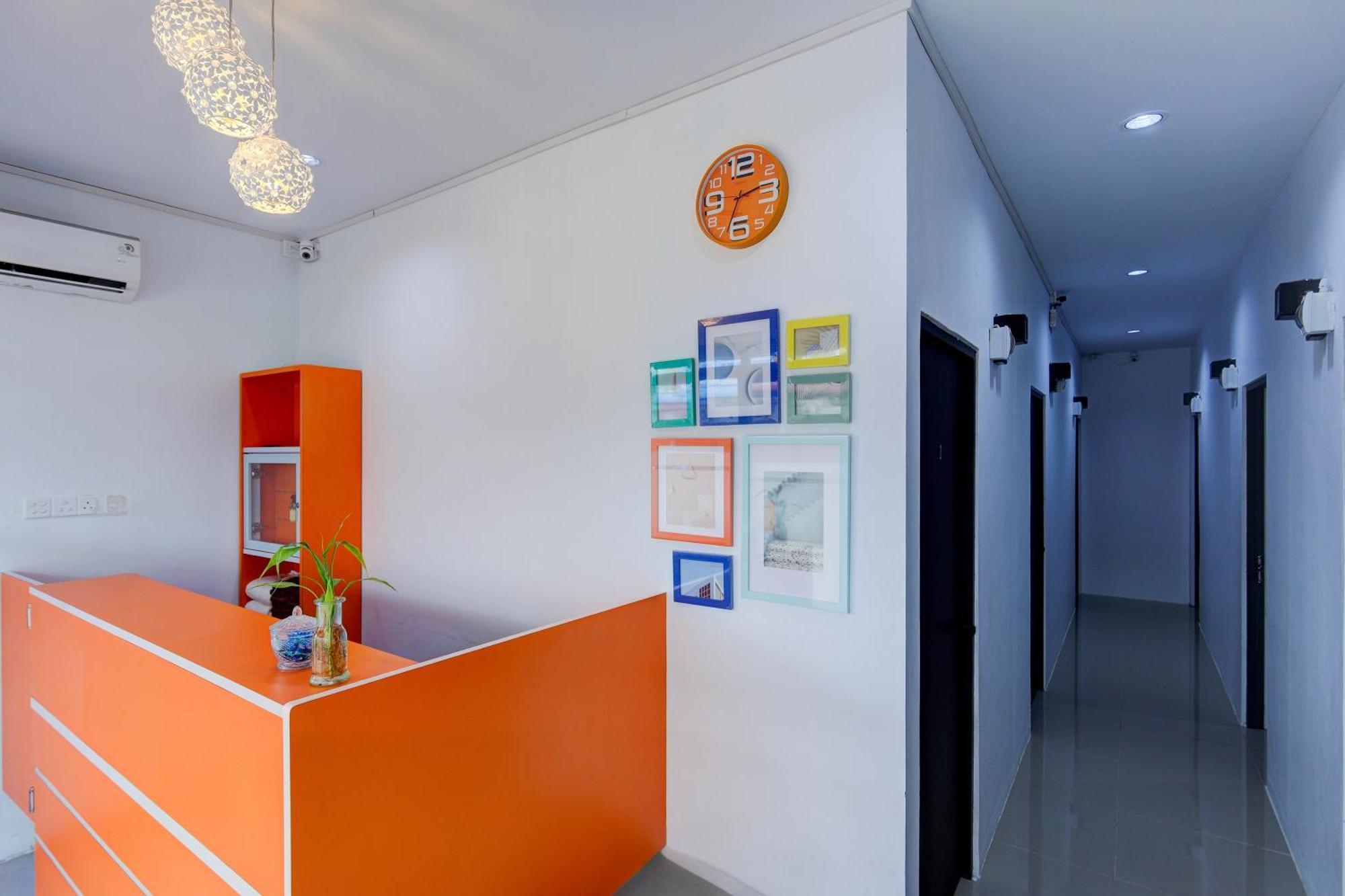 Super Oyo Capital O 93076 Batam Backpacker Guesthouse 2 Pembunuh Luaran gambar